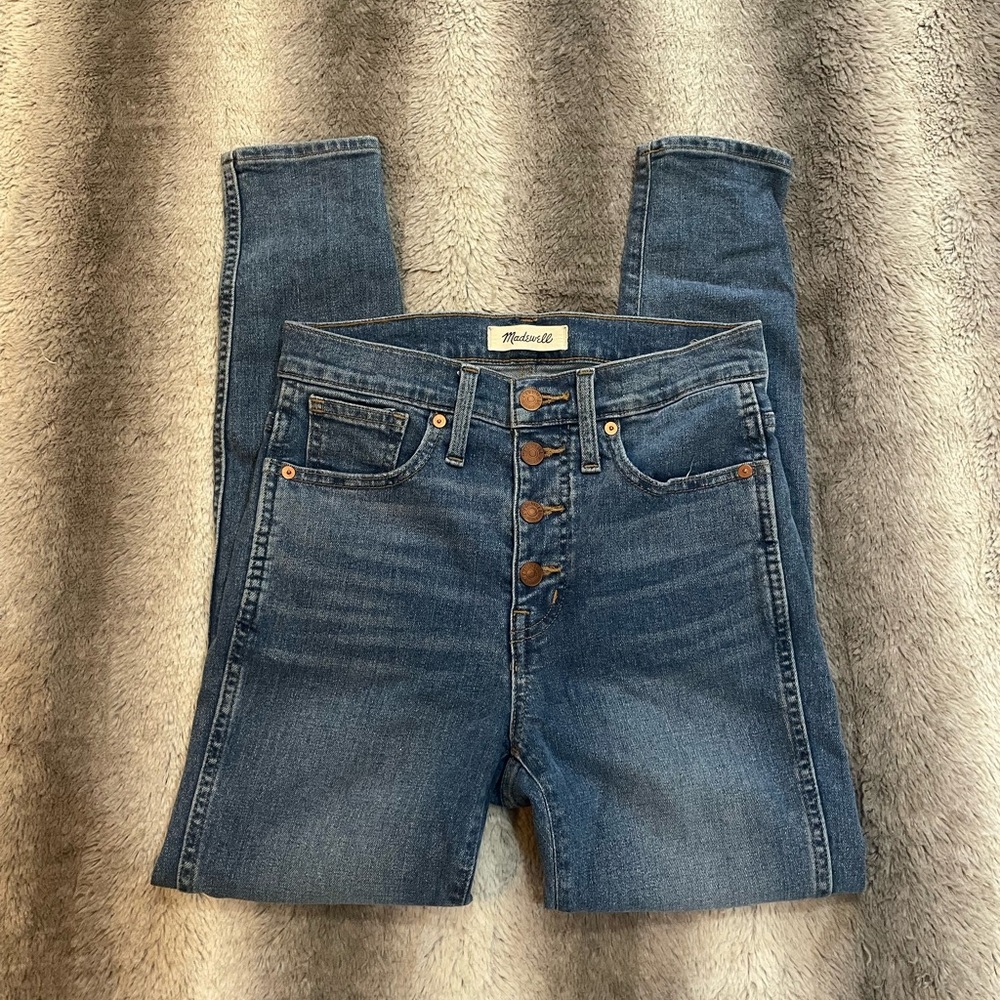 Madewell 10" High-Rise Skinny Jeans in Dewitt Wash: Button-Front